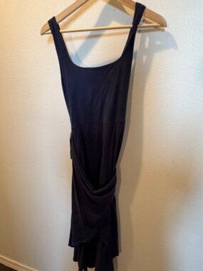 Quince midi jersey wrap dress in navy
